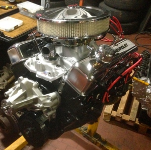 Motore Nuovo V8 Small Block Chevy 350 5.7L completo